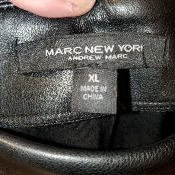 Marc Jacobs Andrew Black Skirt XL 16/18 Leather Look. Knee Length, Fall, Trendy - Picture 3 of 8